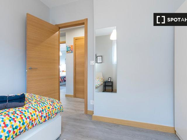 Habitación en piso compartido en Zurbarán, Bilbao