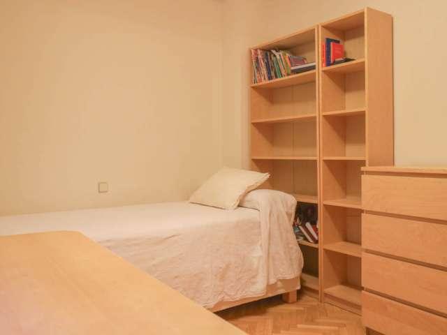 Habitación en piso compartido en Acacias, Madrid