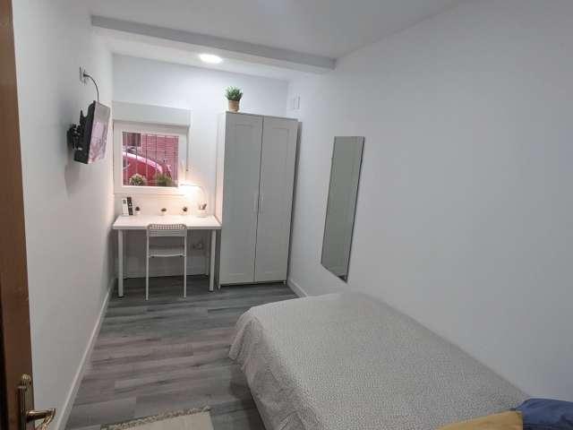 Habitación en piso compartido en Almenara, Madrid