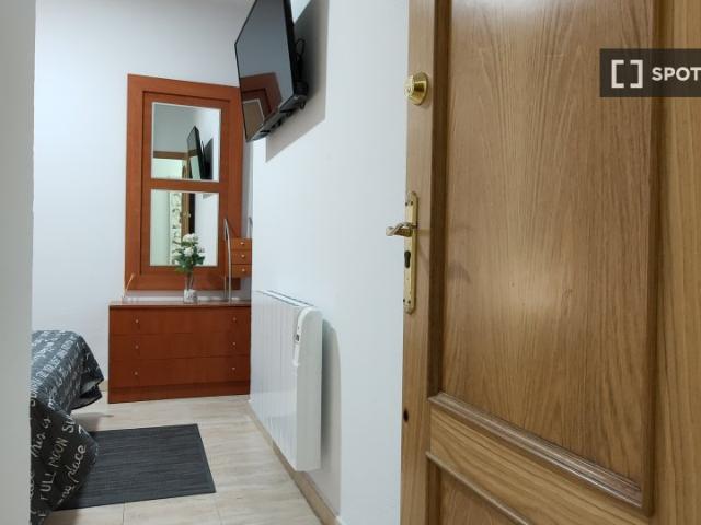 Habitación en piso compartido en Alcalá de Henares