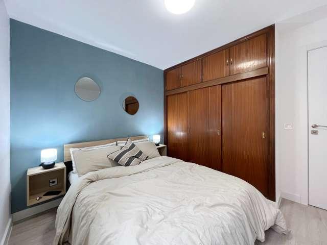 Habitación en piso compartido en alquiler, Valverde, Madrid