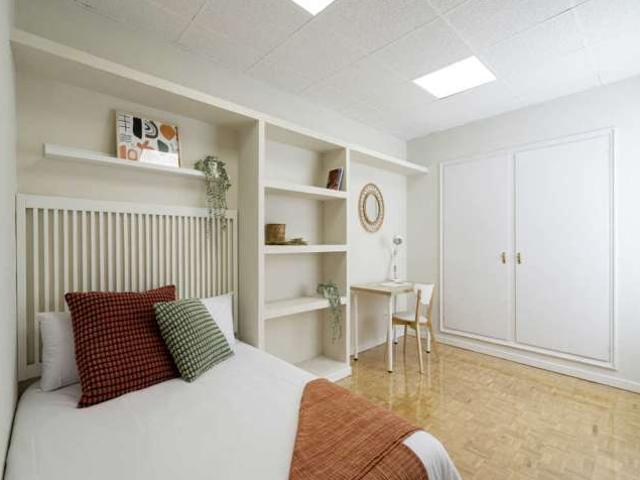 Habitación en piso compartido en alquiler, Castillejos, Madrid