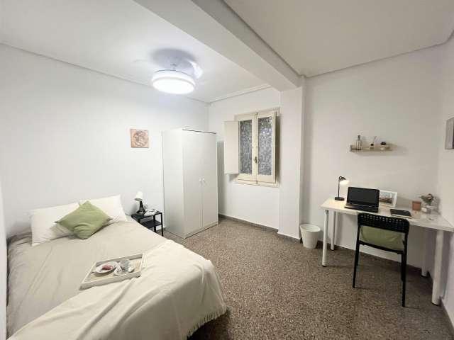 Habitación en piso compartido en alquiler en Torrefiel, Valencia