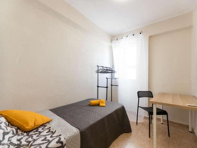 Habitación en piso compartido en alquiler en Torrefiel, Valencia