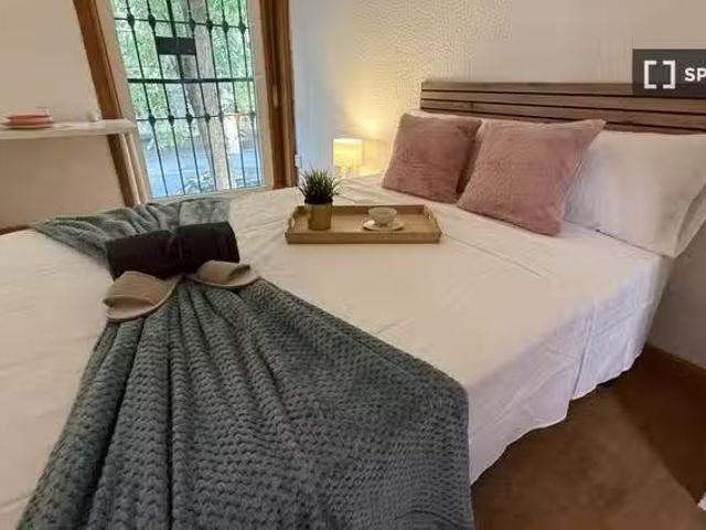 Habitación en piso compartido en alquiler en Trafalgar, Madrid