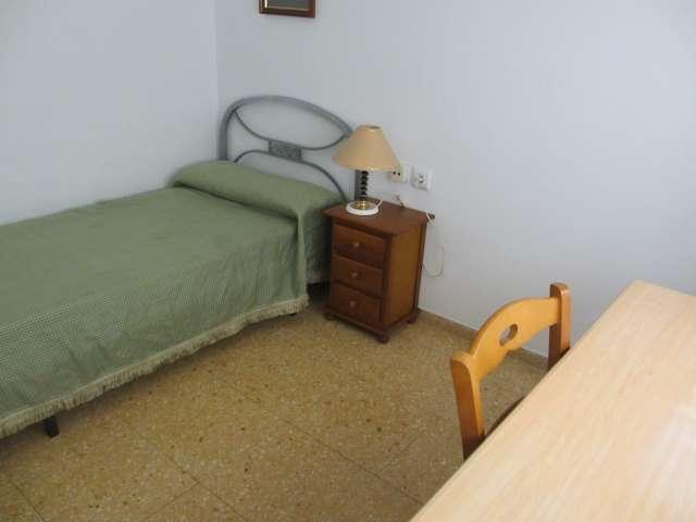 Habitación en piso compartido en alquiler en Trinitat, Valencia