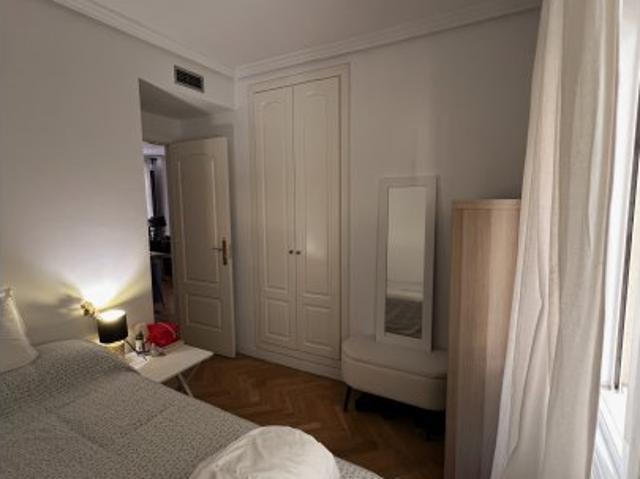 Habitación en piso compartido en alquiler en Universidad, Madrid