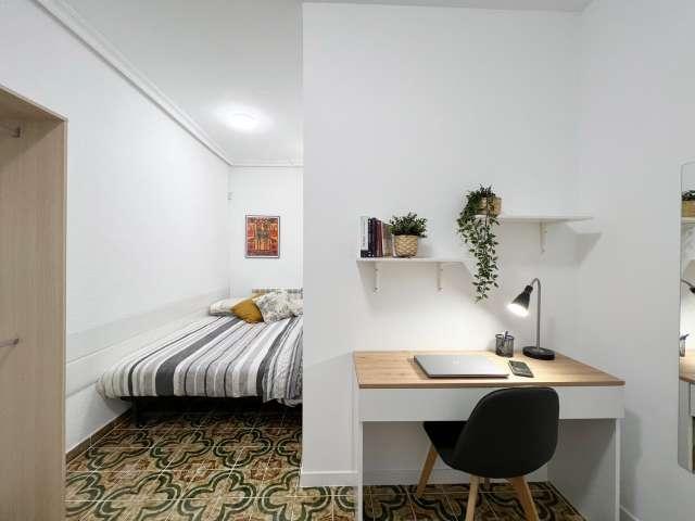 Habitación en piso compartido en alquiler en Universidad, Madrid