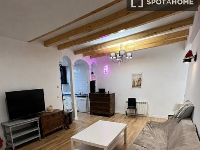 Habitación en piso compartido en alquiler en Universidad, Madrid