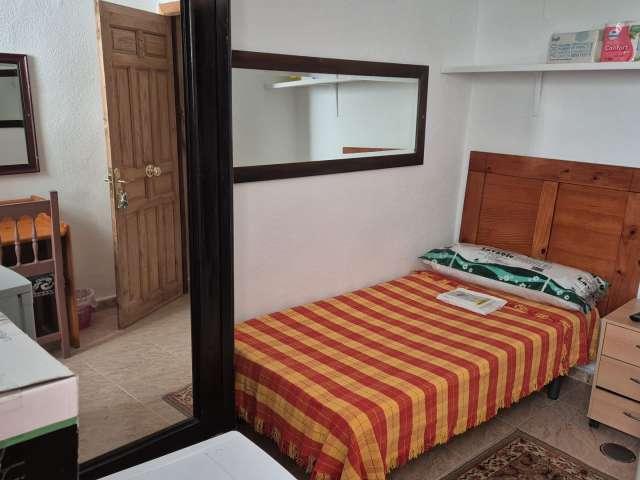Habitación en piso compartido en alquiler en Universidad, Madrid