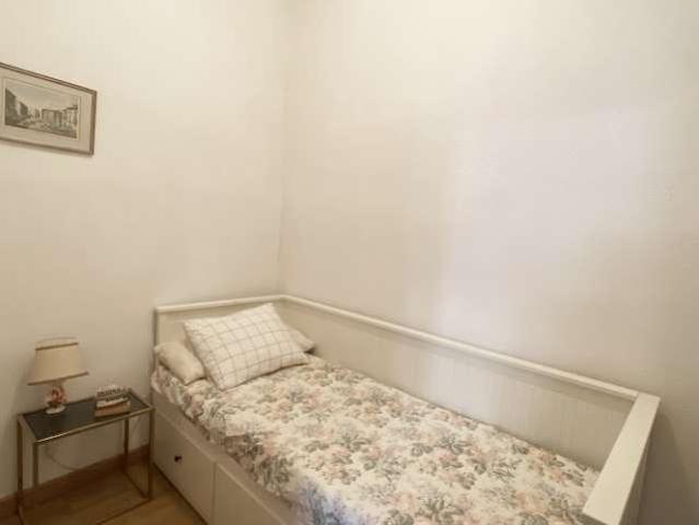 Habitación en piso compartido en alquiler en Universidad, Madrid