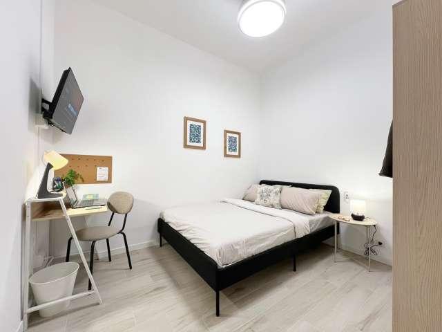 Habitación en piso compartido en alquiler en Universidad, Madrid