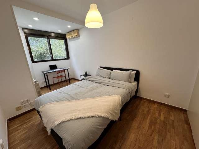 Habitación en piso compartido en alquiler en Valverde, Madrid