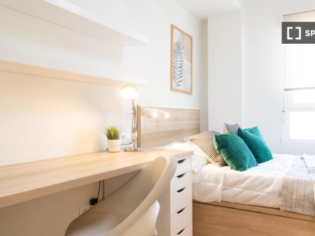 Habitación en piso compartido en alquiler en Valverde, Madrid