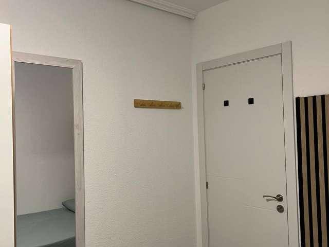 Habitación en piso compartido en alquiler en Almenara, Madrid
