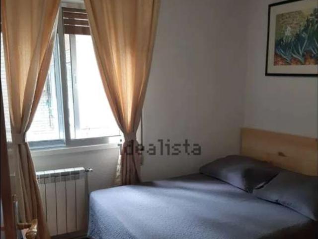 Habitación en piso compartido en alquiler en Aluche, Madrid