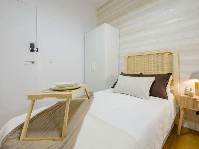 Habitación en piso compartido en alquiler en Argüelles, Madrid