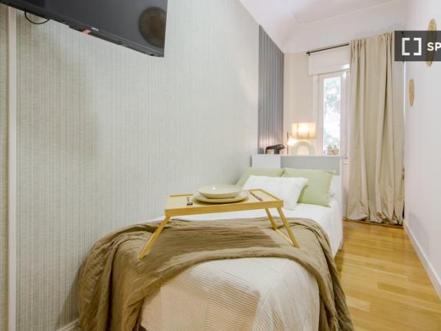 Habitación en piso compartido en alquiler en Argüelles, Madrid