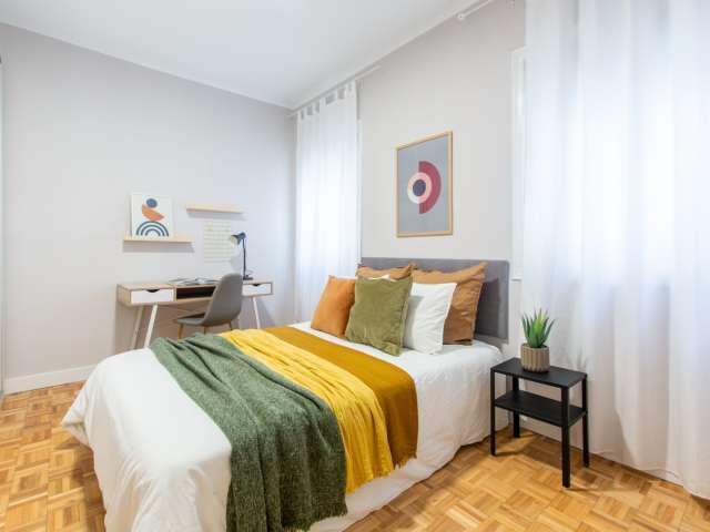 Habitación en piso compartido en alquiler en Argüelles, Madrid