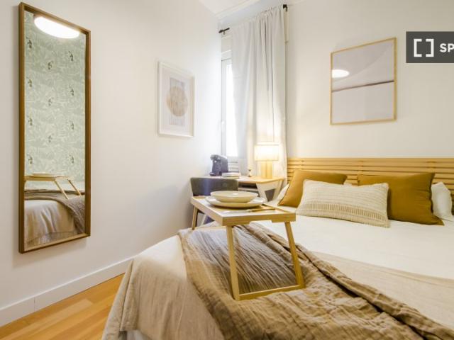 Habitación en piso compartido en alquiler en Argüelles, Madrid