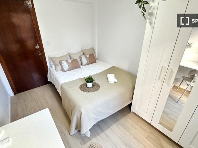 Habitación en piso compartido de 5 habitaciones en Benimaclet, Valencia