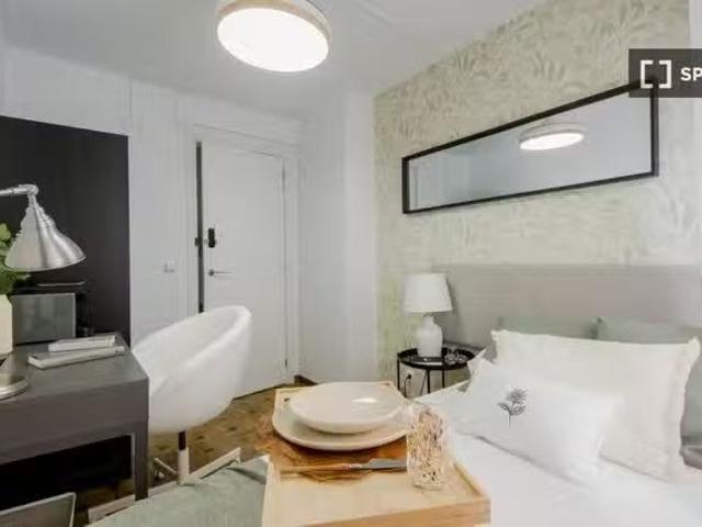 Habitación en piso compartido en alquiler en Bellas Vistas, Ma.