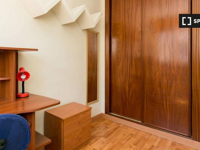 Habitación en piso compartido en alquiler en Cartuja, Granada