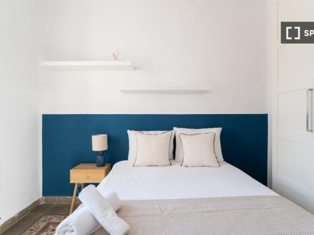 Habitación en piso compartido en alquiler en Castillejos, Madrid