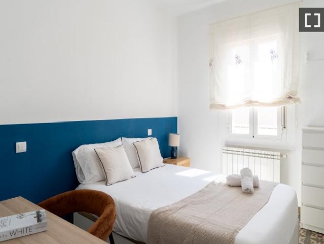 Habitación en piso compartido en alquiler en Castillejos, Madrid