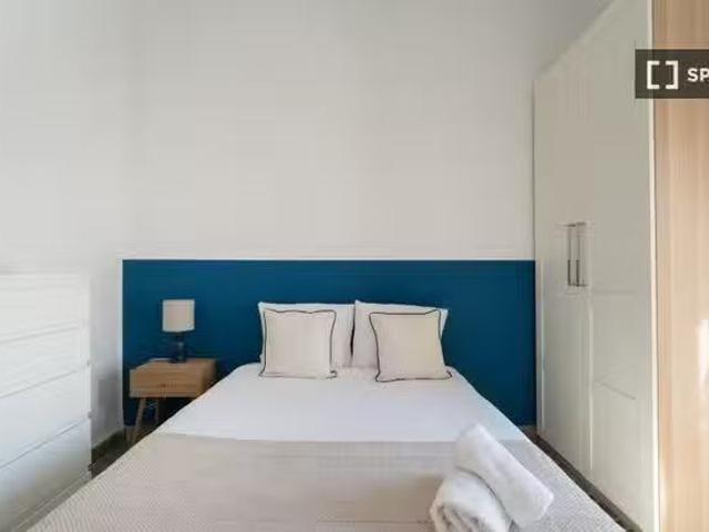 Habitación en piso compartido en alquiler en Castillejos, Madrid