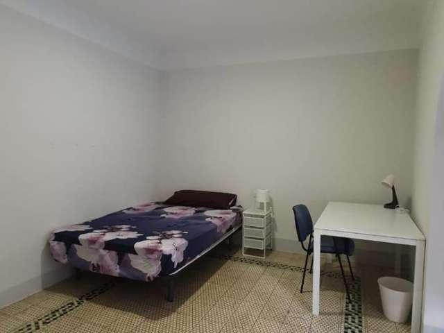 Habitación en piso compartido en alquiler en Centro Sagrario, Granada