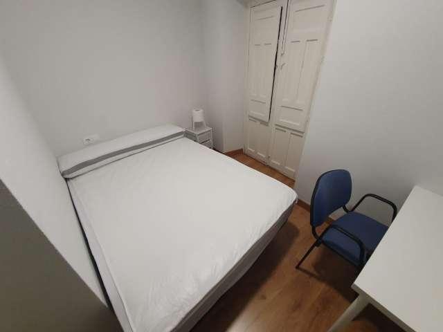 Habitación en piso compartido en alquiler en Centro Sagrario, Granada