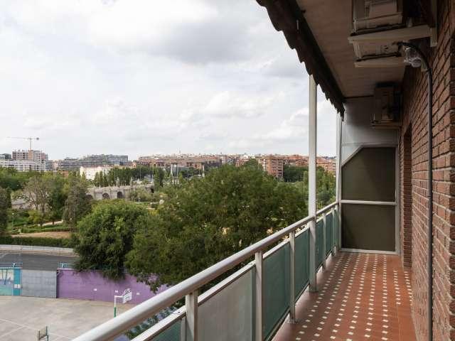 Habitación en piso compartido en alquiler en Comillas, Madrid