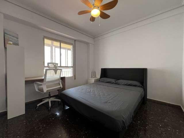 Habitación en piso compartido en alquiler en Creu Coberta, Valencia