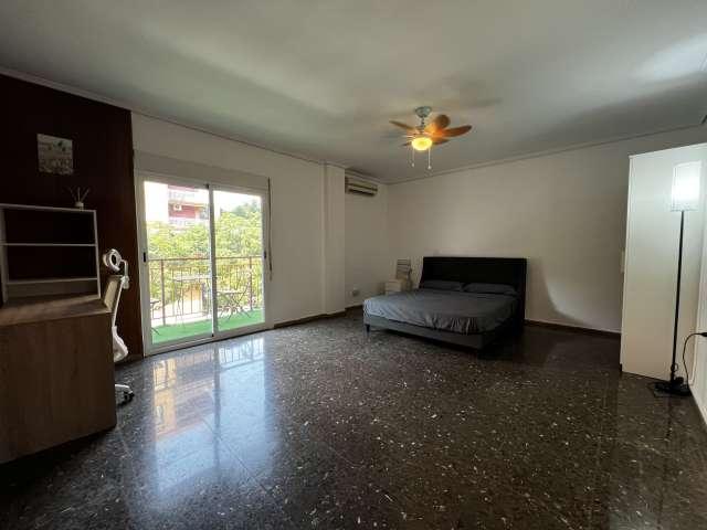 Habitación en piso compartido en alquiler en Creu Coberta, Valencia