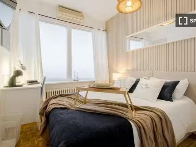 Habitación en piso compartido en alquiler en Cuatro Caminos, M.