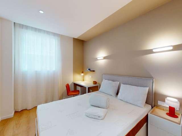 Habitación en piso compartido en alquiler en Cuatro Caminos, Madrid