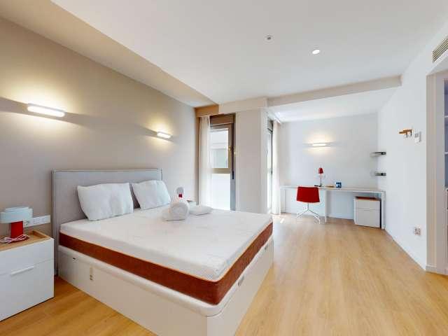 Habitación en piso compartido en alquiler en Cuatro Caminos, Madrid