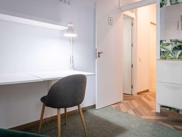 Habitación en piso compartido en alquiler en Eixample, Barcelona