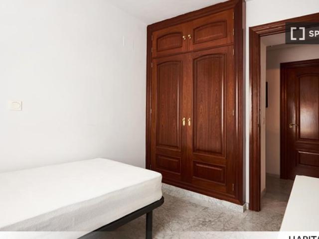 Habitación en piso compartido en alquiler en El Tardón, Sevilla