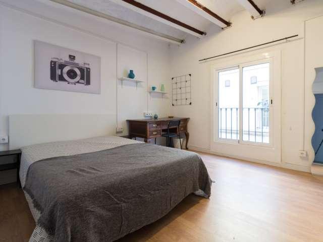 Habitación en piso compartido en alquiler en El Gòtic