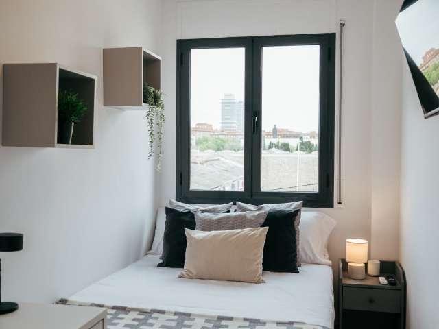 Habitación en piso compartido en alquiler en El Poblenou