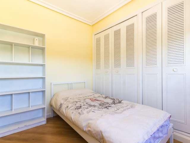 Habitación en piso compartido en alquiler en El Plantío, Madrid