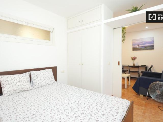 Habitación en piso compartido en alquiler en El Raval, Barcelona
