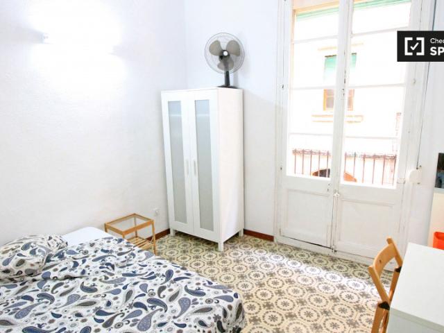 Habitación en piso compartido en alquiler en El Raval, Barcelona