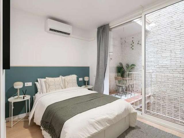 Habitación en piso compartido en alquiler en El Raval, Barcelona