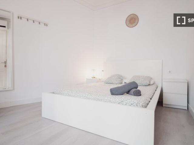 Habitación en piso compartido en alquiler en El Raval, Barcelona