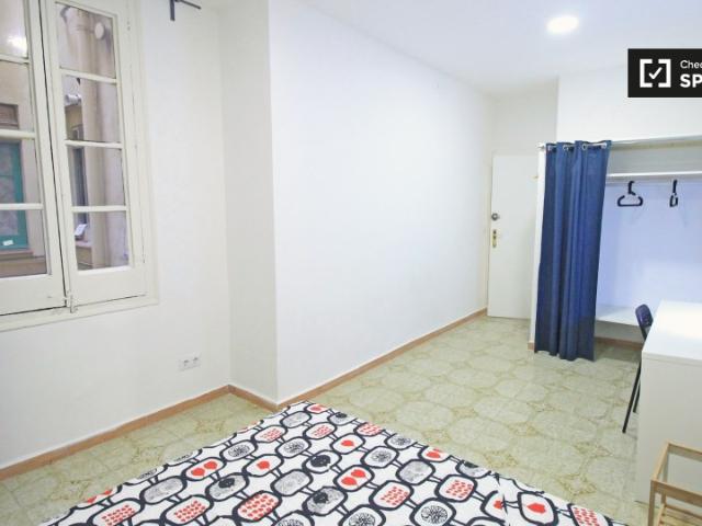 Habitación en piso compartido en alquiler en El Raval, Barcelona