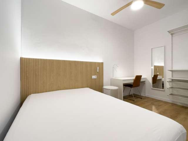 Habitación en piso compartido en alquiler en El Raval, Barcelona