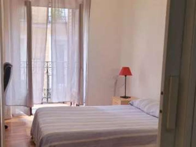 Habitación en piso compartido en alquiler en Embajadores, Madrid